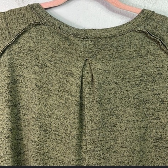 Easel Raw Edge Green Marled Long Sleeve Oversized Top Large - Picture 3 of 6
